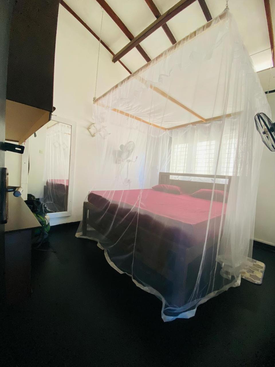Hiricurry Hostel & Restaurant Dickwella Room photo